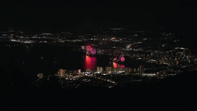 Lake, fireworks, night view - Kanenori